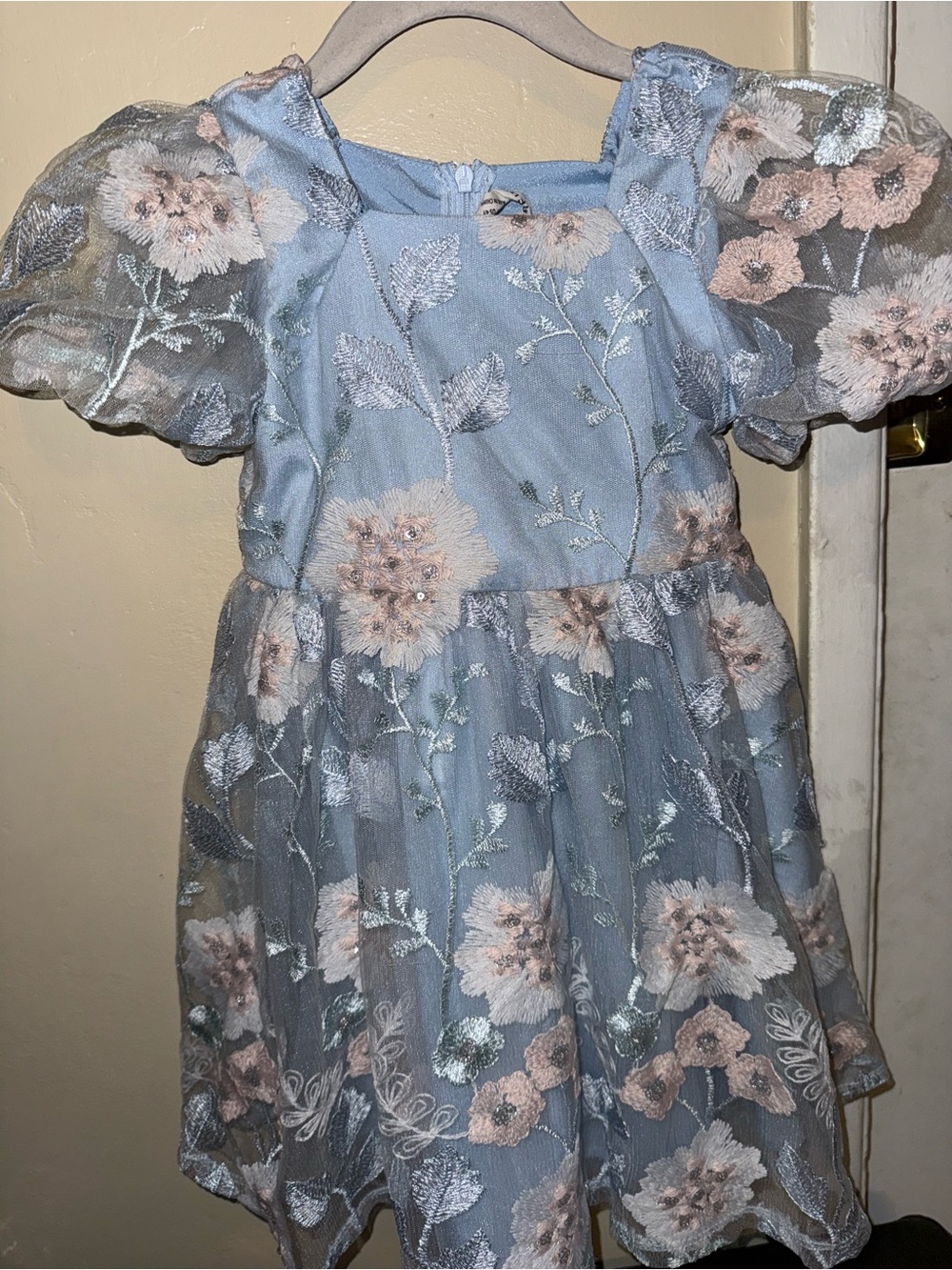 SHEIN Light Blue Floral Embroidered Puff-Sleeve Dress